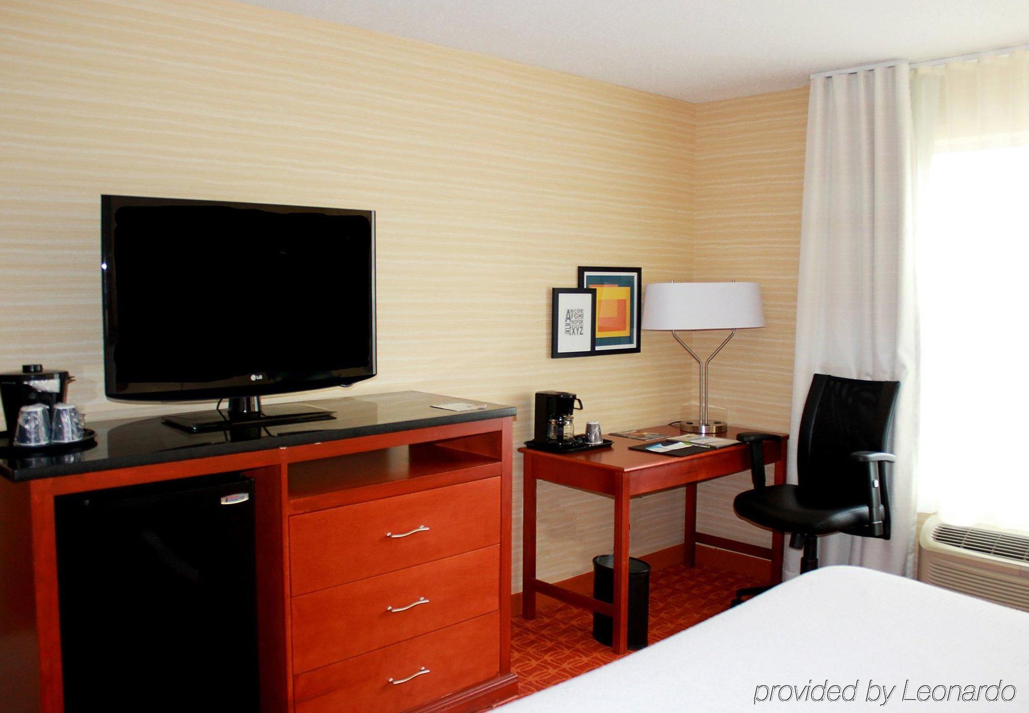 Fairfield Inn & Suites Detroit Farmington Hills Zewnętrze zdjęcie